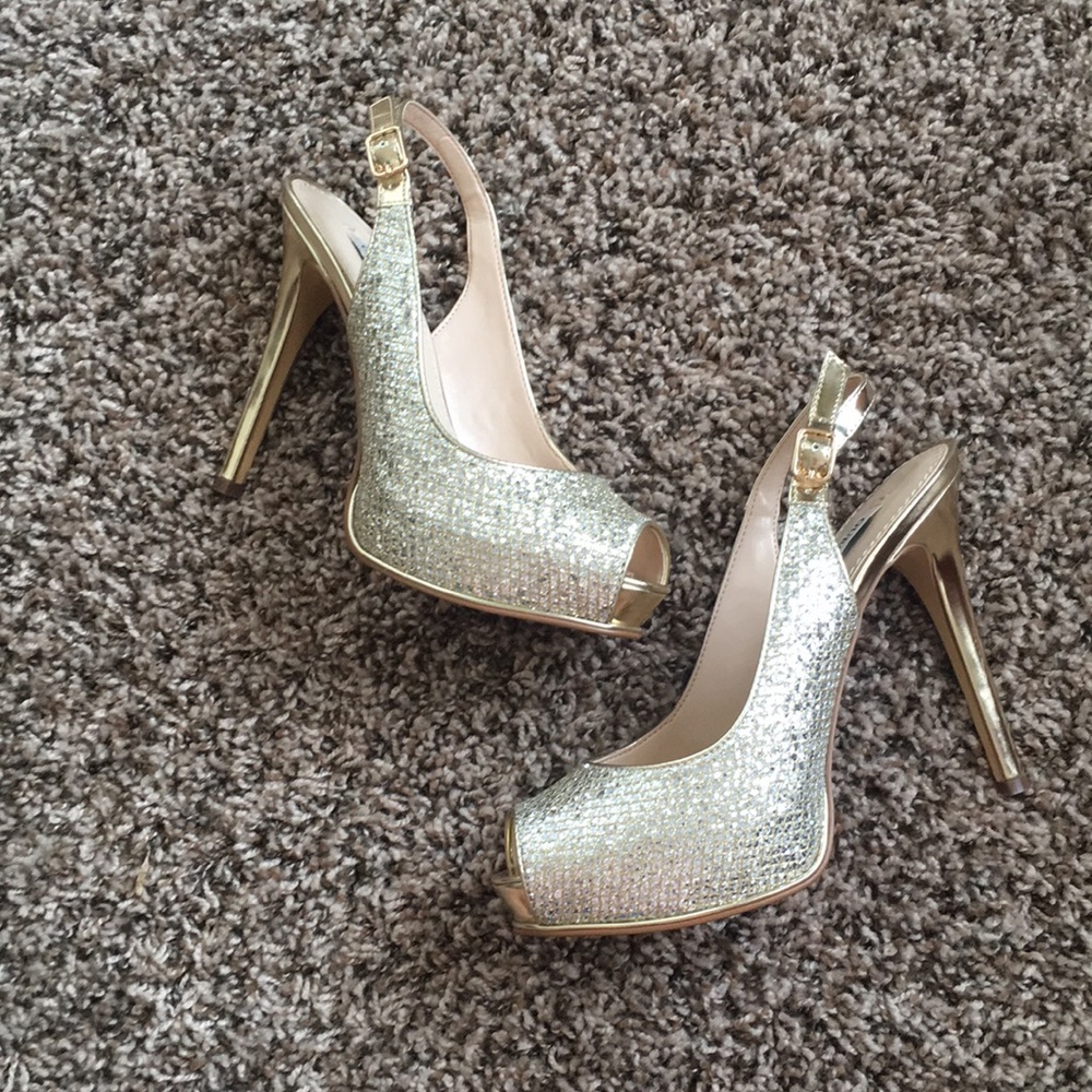 GUESS High Heels